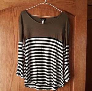 Long sleeved dressy shirt for women/girls